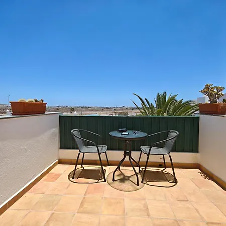 Casa Eric Apartment *
